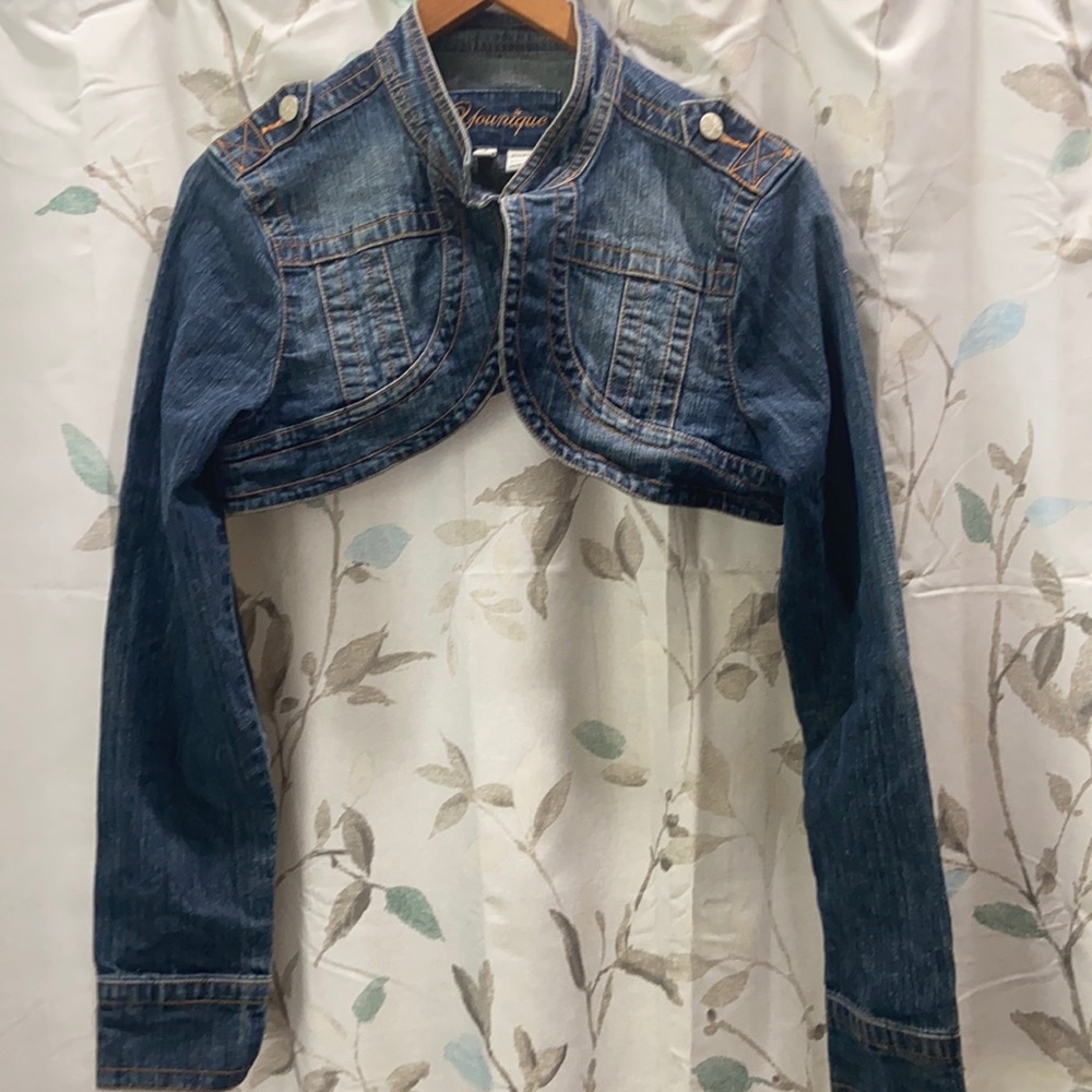 Younique shoulder jean jacket